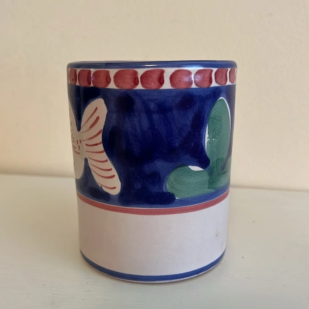 VINTAGE VIETRI CAMPAGNA PESCE MUG ITALY BLUE FISH HAND PAINTED